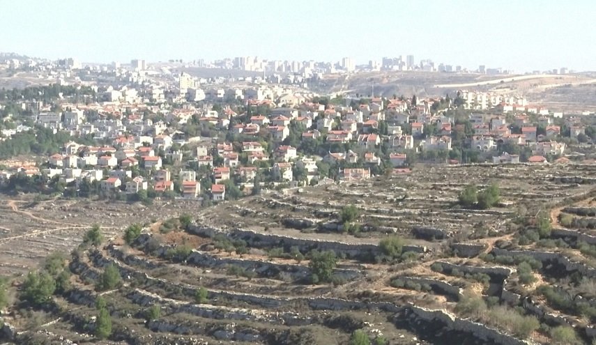 معاريف: 'إسرائيل' أمام الفرصة الأعظم لضم الضفة