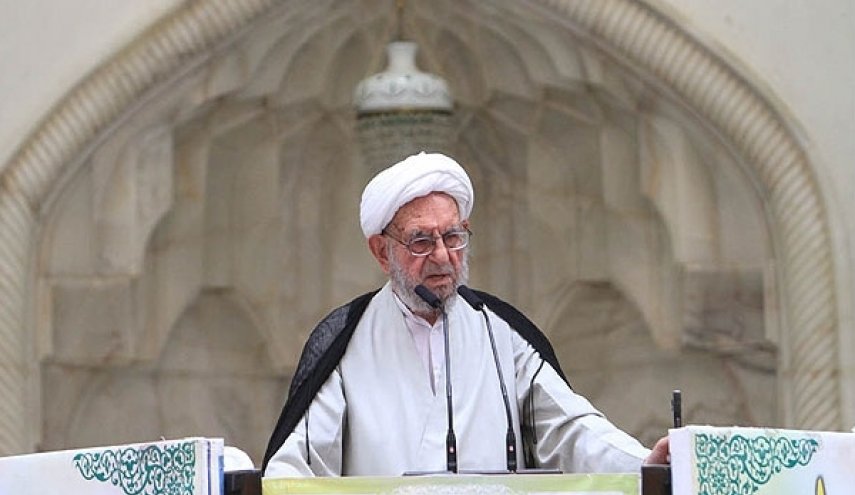 اللواء سلامي: آية الله أميني كان منارة للجيل الجديد
