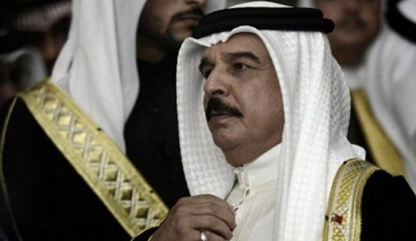 سفير المنامة في واشنطن يشيد'بإنسانية' طاغية البحرين