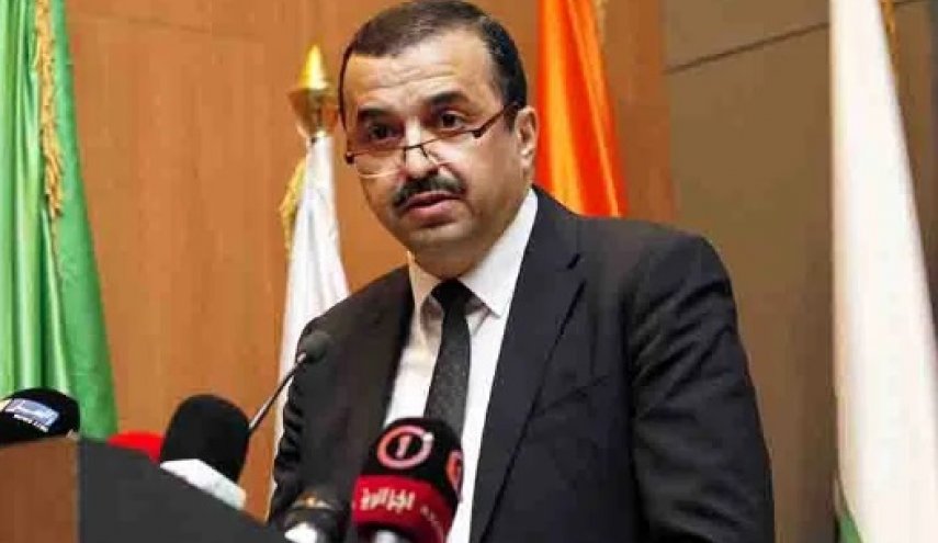 الجزائر توقع عقود مع 8 شركات أجنبية في مجال الطاقة
