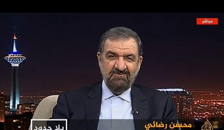 رضائي: سنستهدف قواعد امريكا بالمنطقة ان استهدفت امننا