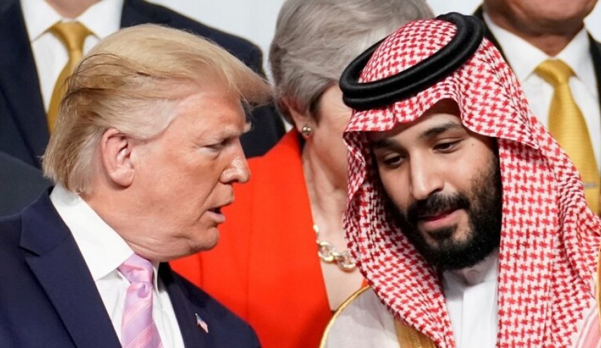 ترامب هدد السعودية بسحب الدعم العسكري إذا لم تخفض إمدادات النفط