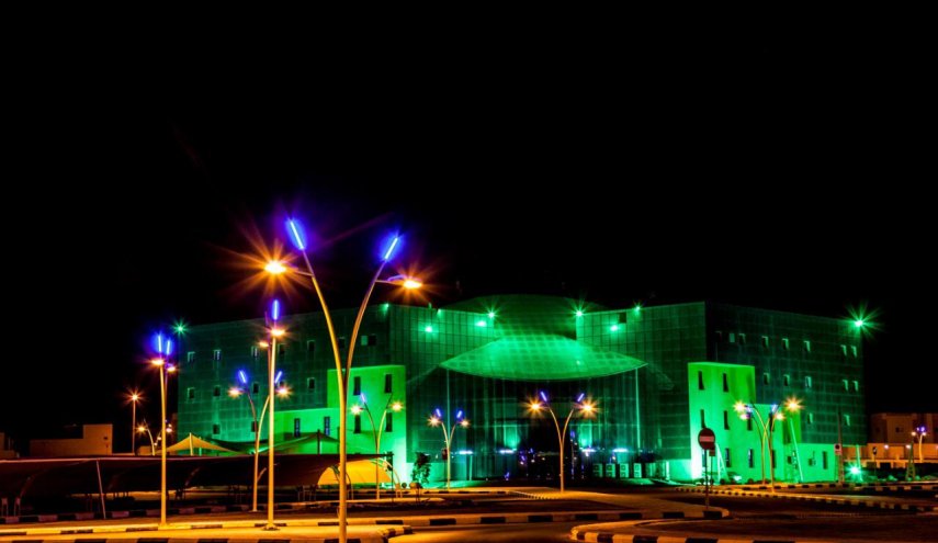 كورونا يجبر السعودية على إغلاق أسواق ومدن صناعية 