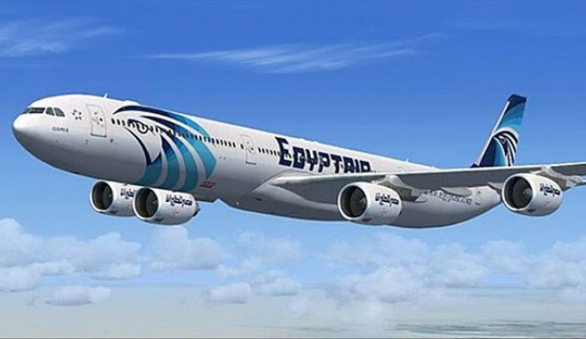 مصر تبدأ اعادة آلاف من مواطنيها العالقين في الكويت