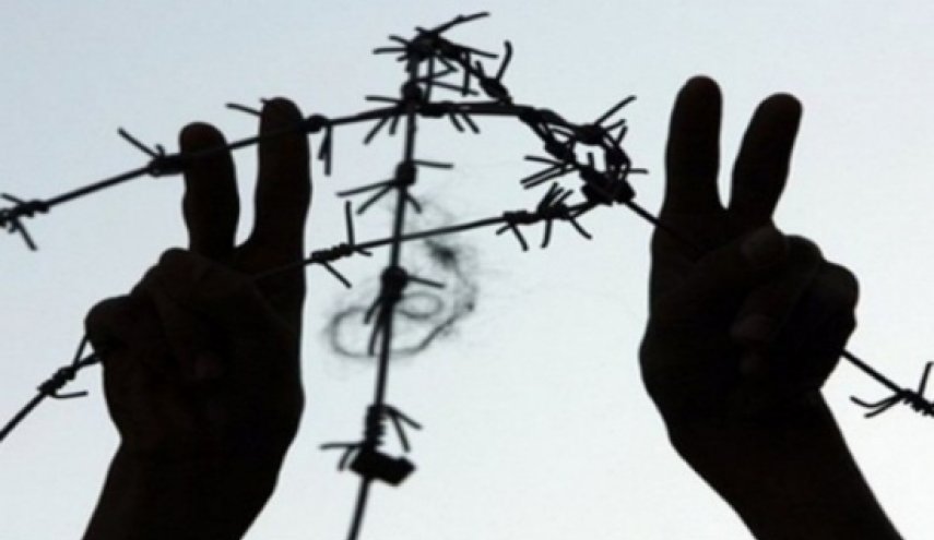 'حماس' تدعو لمقاطعة كل بنك يعطل حسابات الأسرى