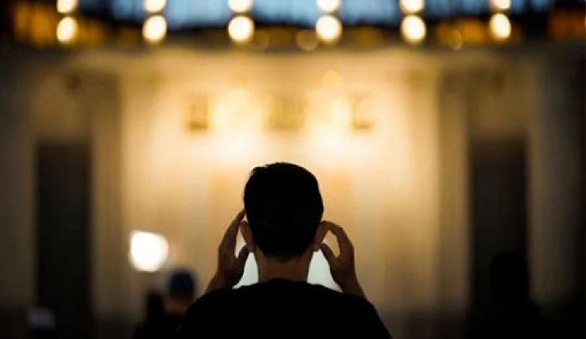 كندا.. متطرفون يعتدون على المساجد بسبب رفع الأذان 
