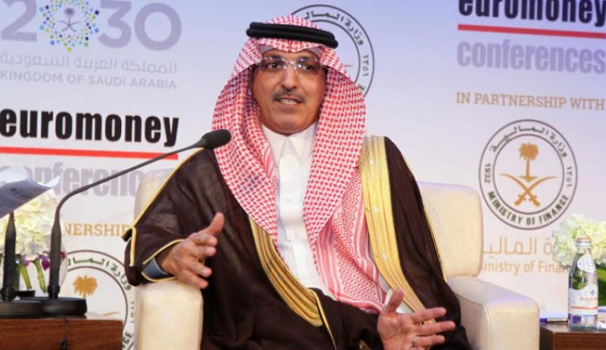 السعودية ترفع الضرائب وتوقف بدل غلاء المعيشة