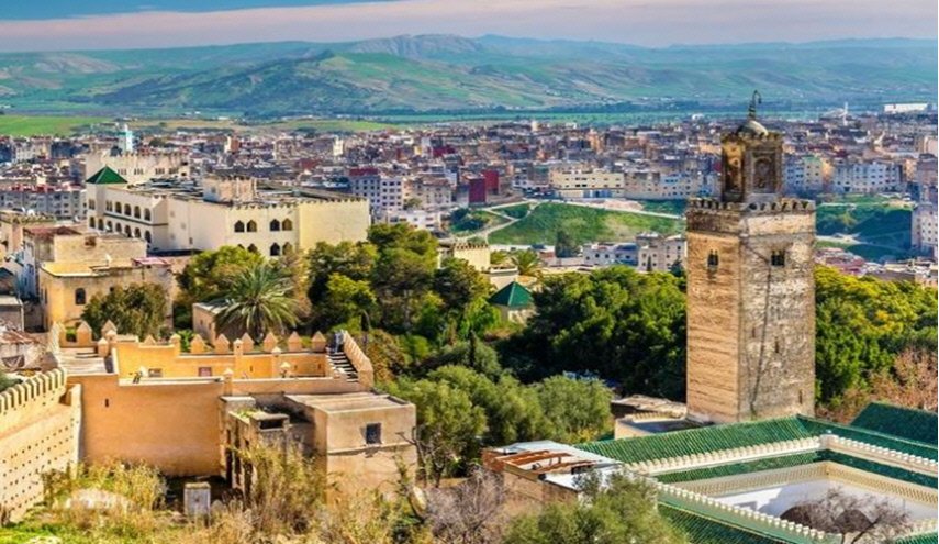 المغرب يأمل في تعزيز السياحة الداخلية 

