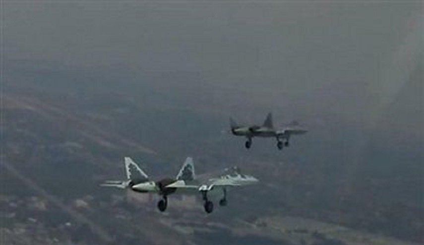 العراق: طائرات تهبط في مواقع تواجد ’داعش’ الارهابي!