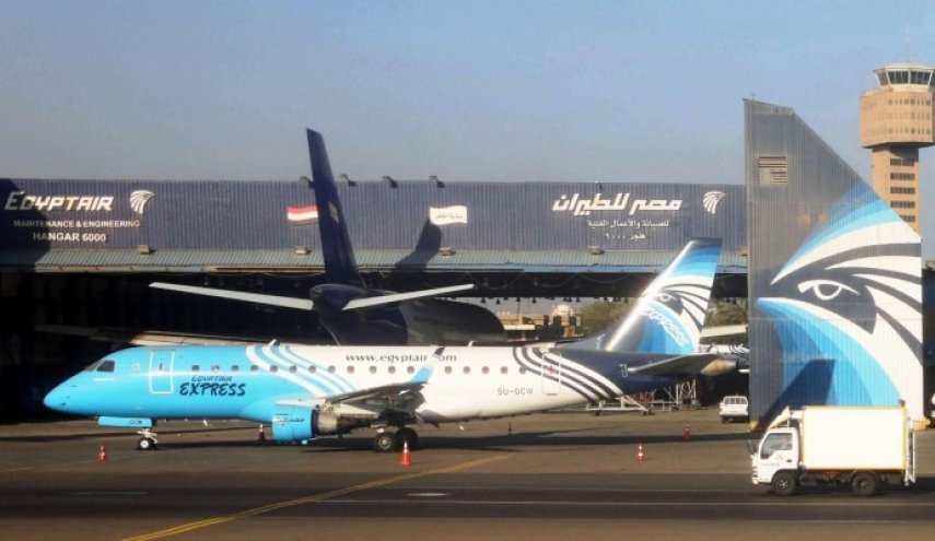 کورونا تجبر مصر للطيران على خفض رواتب العاملين!