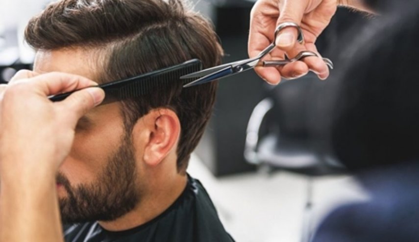 سلطات نيويورك تبحث عن زبائن حلاق مصاب بكورونا!

