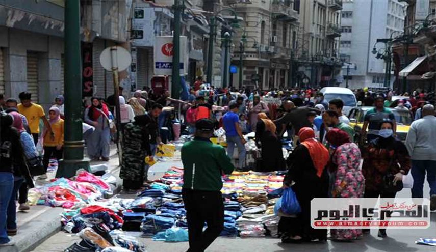 مصر.. ازدحام لشراء ملابس العيد في الساعات الاخيرة من رمضان