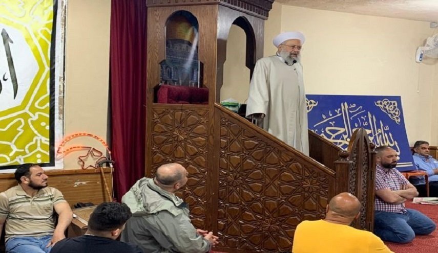 خطباء صلاة العيد في لبنان: للتمسك بخيار المقاومة في عيد التحرير