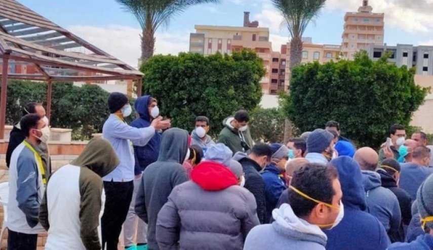 أطباء مصر يهددون بعد وفاة 4 أطباء اخرين بكورونا