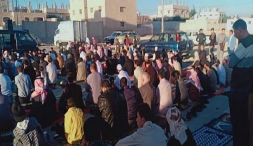 الأردن.. ضبط شخص أمّ ونظم صلاة العيد وألقى خطبتها

