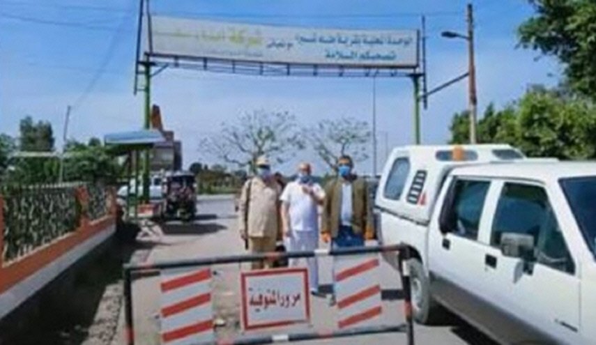 عزل قرية مصرية بعد تسجيل وفاة 3 من سكانها بفيروس كورونا