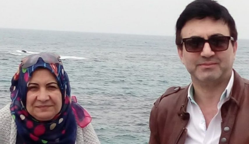 ممثل سوري مصدوم وحزين بعد وفاة إحدى قريباته بفيروس كورونا