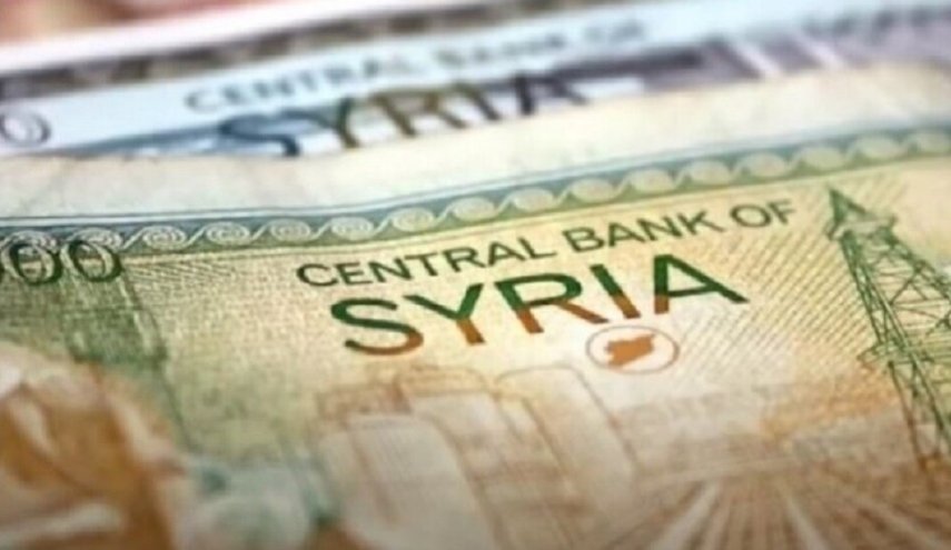 هبوط غير مسبوق لليرة السورية في السوق السوداء
