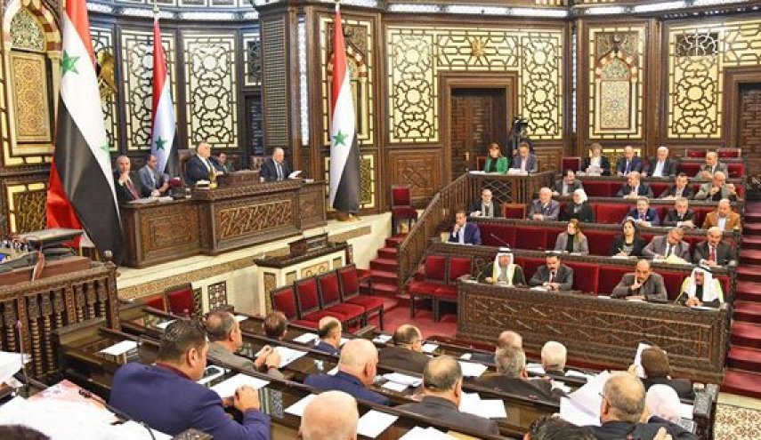 برلمان سوريا يطالب بمحاسبة من هم اخطر من قانون 'قيصر'