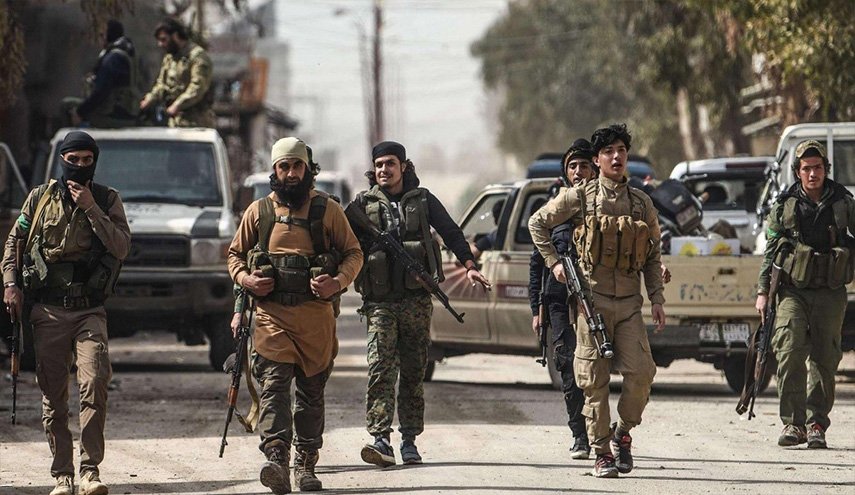 اتباع تركيا يعتقلون 35 سوريا في ريف 'تل أبيض' 