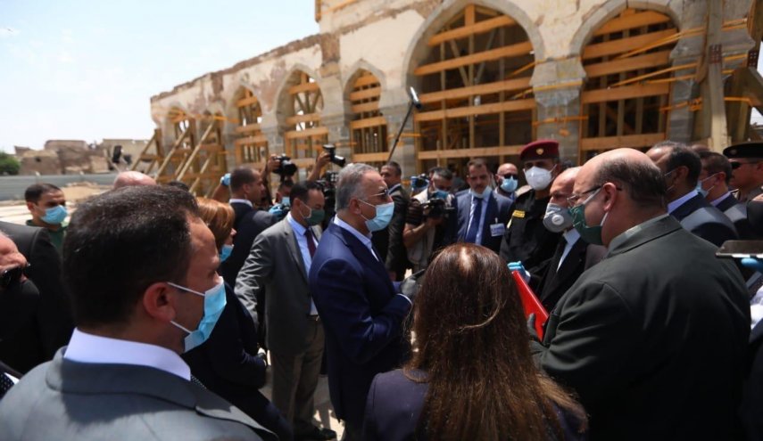 بالصور: الكاظمي يزور كنيسة مار أدي بقضاء الحمدانية