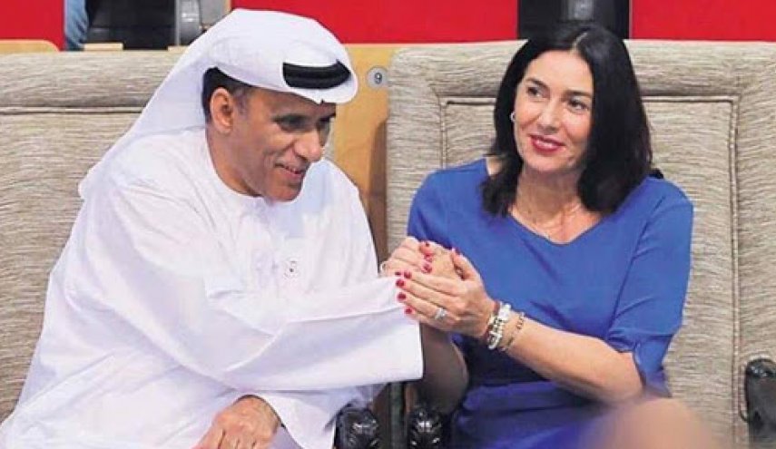 الإمارات تستجدي 