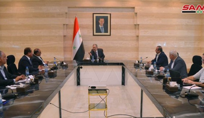 سوريا..في باكورة عمله برئاسة الوزراء..عرنوس يتخذ قرارات هامة 