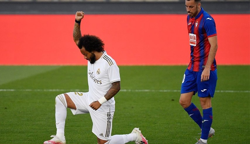 النجم البرازيلي لريال 'مارسيلو' يتضامن مع ضحية العنصرية 'جورج فلويد'