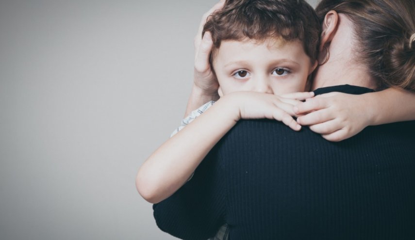 التعلق عند الأطفال.. صعوبات وحلول
