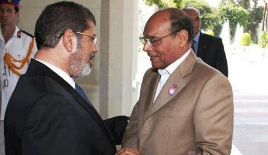 أسرة مرسي تدعو لإكمال 
