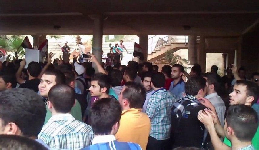 الفصائل المسلحة تغلق معظم المعابر في الشمال السوري