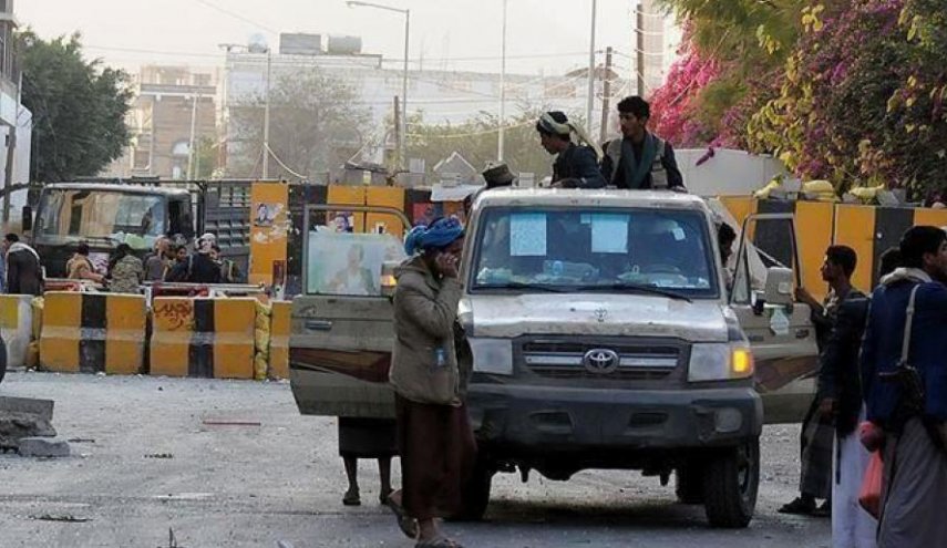 المعركة بين'الانتقالي' وهادي تحتدم في سقطرى والاخير يستعين بالرياض!
