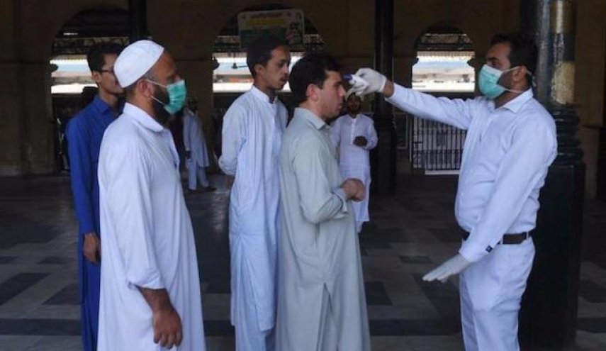 عدد المصابين بكورونا في أفغانستان يقترب من 300 ألف