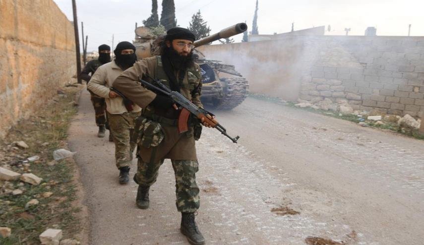 المسلحون يستغلون حاجات الطلاب في حلب لتقديم الامتحانات ويأخذون منهم 300 دولار