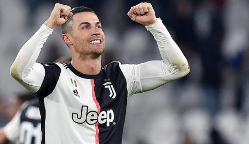 شاهد..رونالدو يفاجئ جمهوره بمظهره الجديد