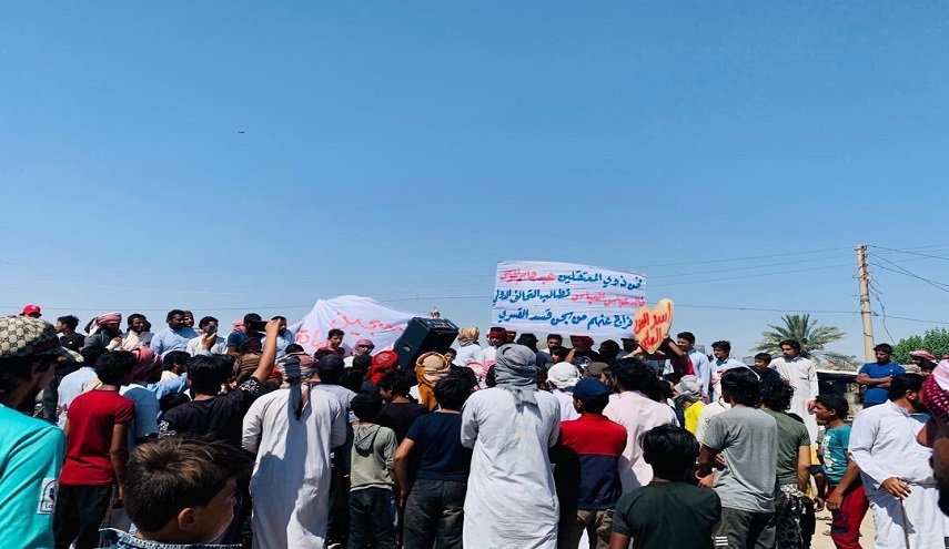 سوريا: اهالي غرانيج يتظاهرون ضد ’قسد’ في ريف دير الزور