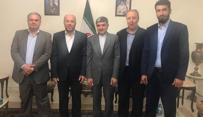 السفير الإيراني في لبنان يستقبل وفداً من حركة حماس 