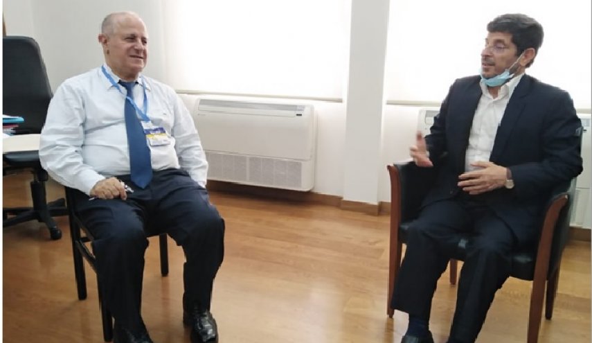 المستشار الثقافي الإيراني في لبنان يزور جامعة القديس يوسف