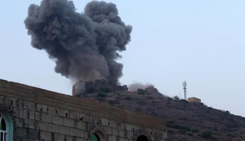 السلطة المحلية بالحديدة تدين قصف الصليف