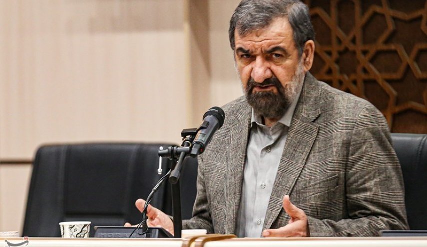 رضائي: مدرسة الشهيد سليماني يمكنها ارساء نظام عالمي جديد