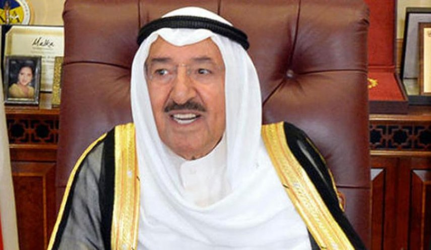 أمير الكويت يجري عملية جراحية ناجحة