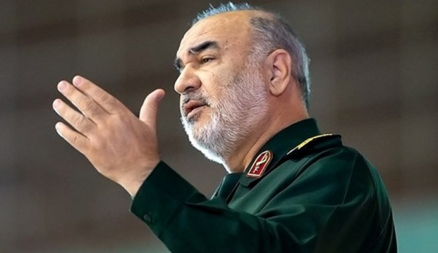 قائد حرس الثورة: ثمة اصطفافات خطيرة وراء الحدود تتحيّن الفرص
