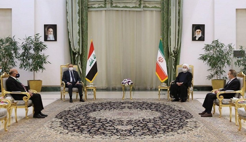 صور.. لقاء خاص يجمع روحاني ورئيس الوزراء العراقي بطهران