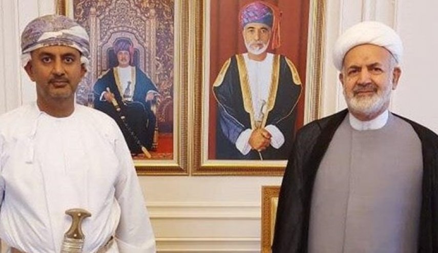 ايران وعمان تؤكدان على المزيد من تطوير العلاقات الثنائية