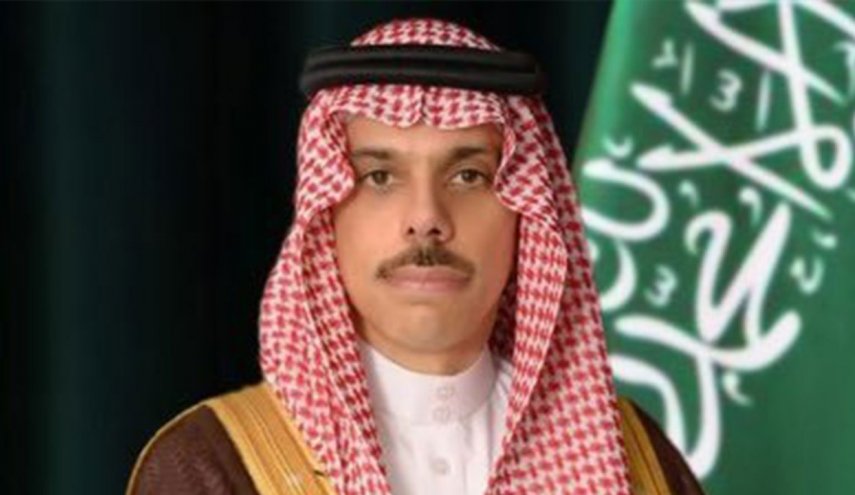 زيارة مفاجئة لوزير خارجية السعودية إلى الجزائر لبحث أزمة ليبيا
