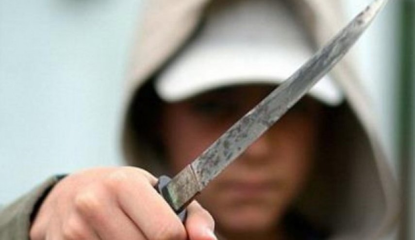 جريمة مروعة هزت الأردن.. طفل يقتل والدته بـ30 طعنة