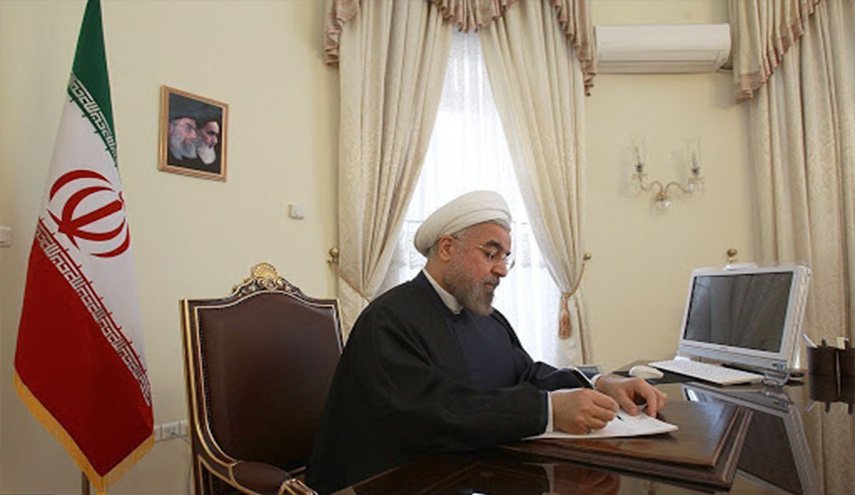 الرئيس روحاني يهنئ قادة الدول الاسلامية بعيد الأضحى