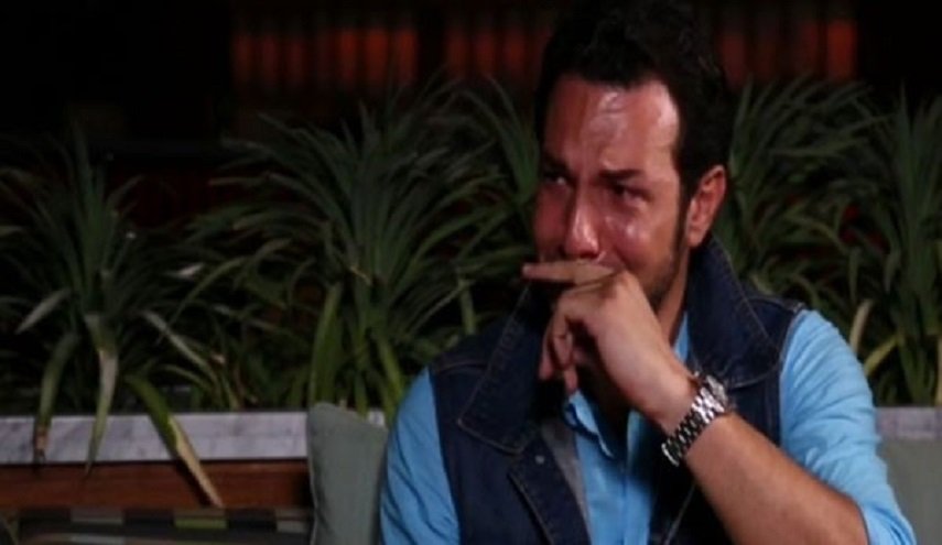 شاهد: ممثل سوري مشهور ينعى الرجل الاول في حياته