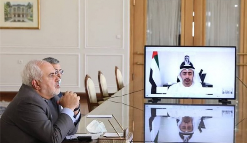 ظريف يغرد عقب مباحثاته مع نظيره الإماراتي