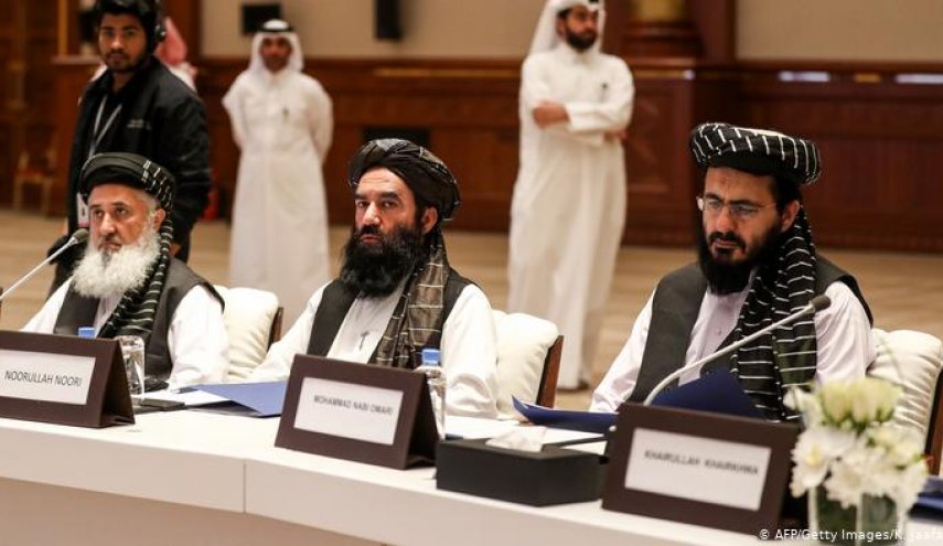 طالبان: بحثنا عملية السلام الأفغانية مع بومبيو
